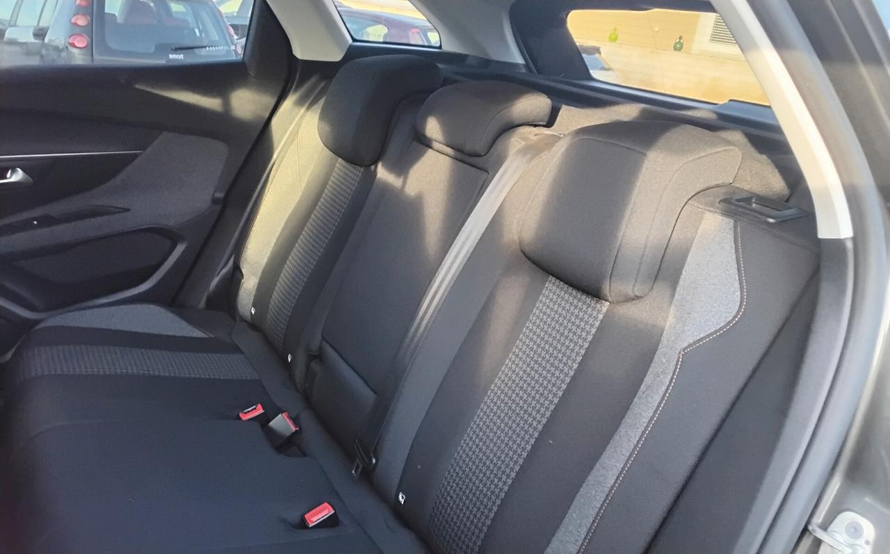 Peugeot 3008 BlueHDi 130 S&S Active