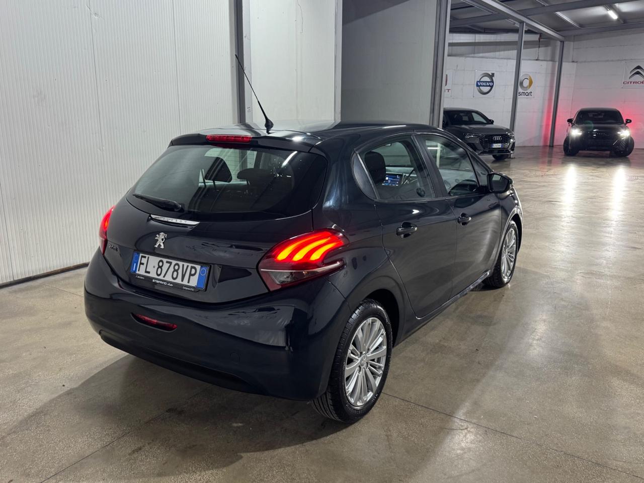 Peugeot 208 BlueHDi 75 5 porte Allure