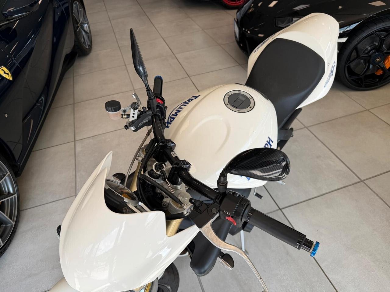 Triumph Speed Triple 675