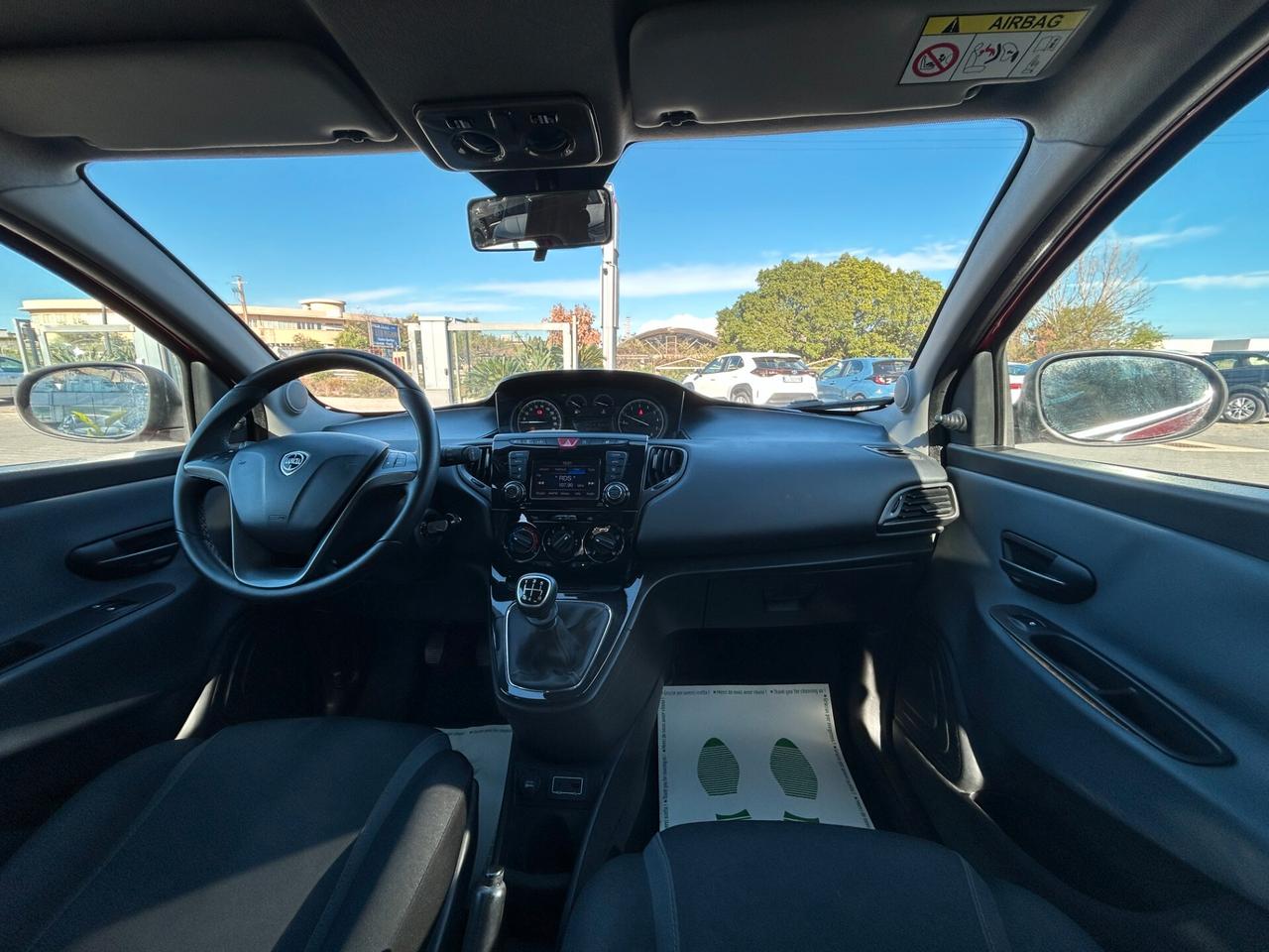 Lancia Ypsilon 1.2 Silver 69cv