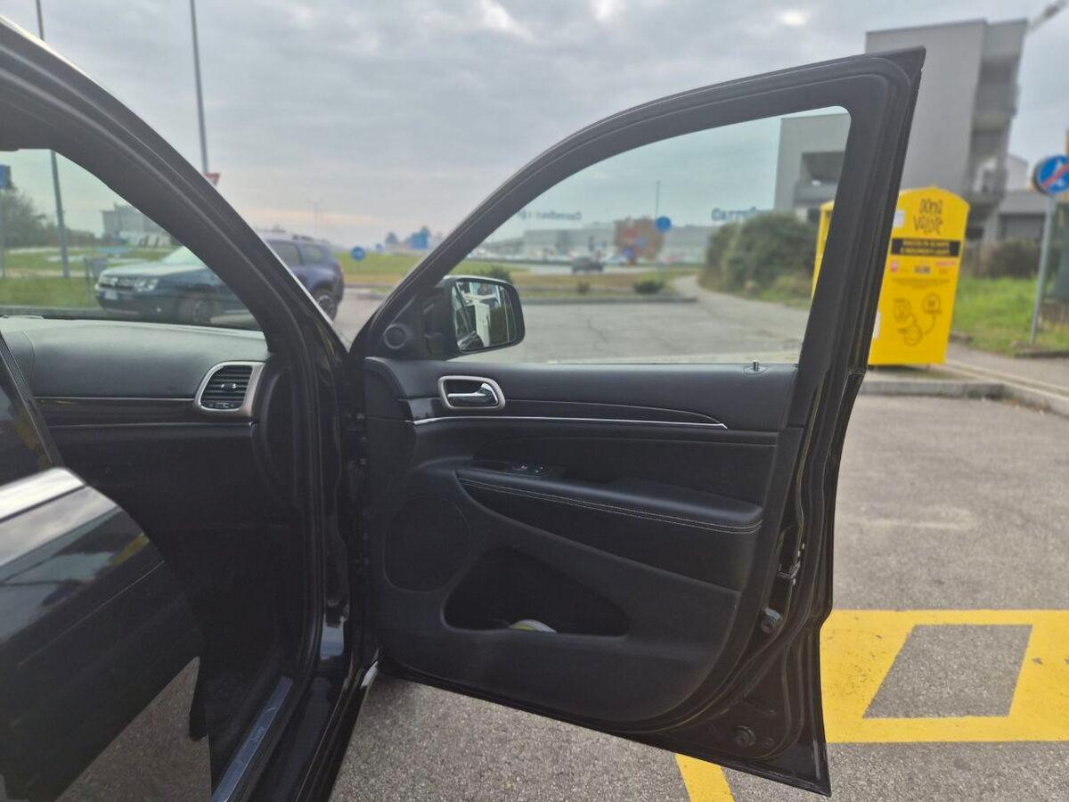 Jeep Grand Cherokee 3.0 crd V6 Summit Platinum edition 250cv auto