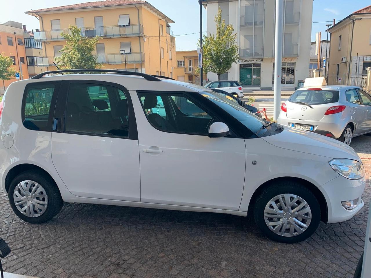 Skoda Roomster 1.6 TDI CR 90CV Active NEOPATENTATI