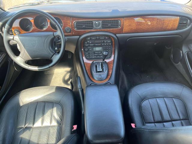 JAGUAR XJ8 3.2 236cv impianto gpl