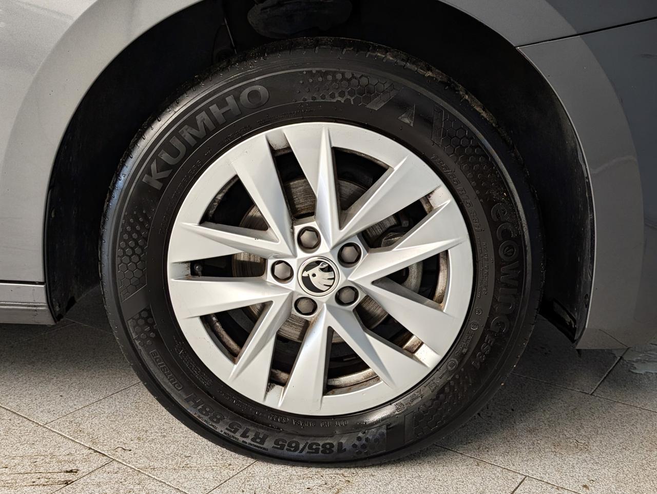 Skoda 1.0 mpi 80cv Style