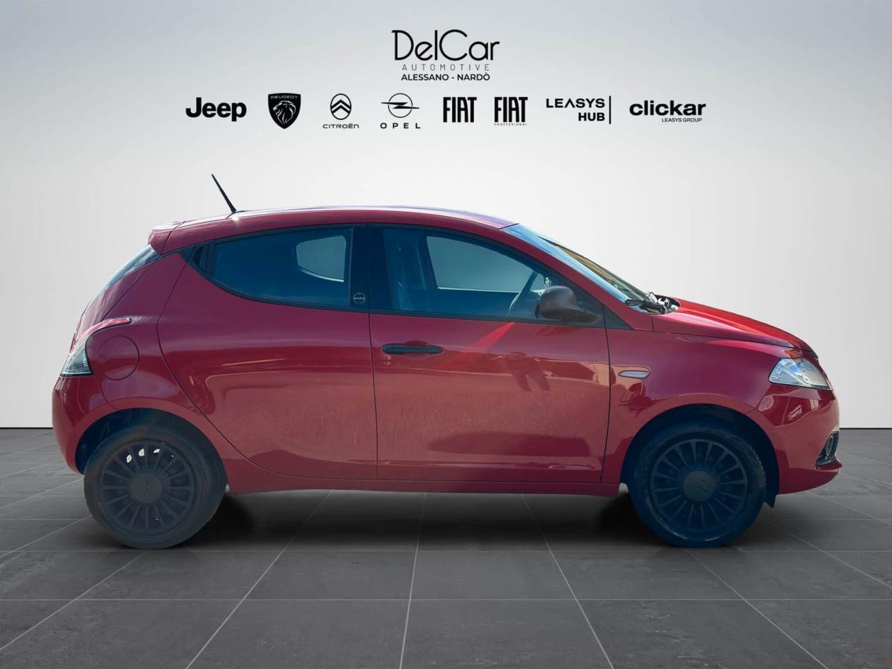 Lancia Ypsilon 1.0 FireFly 5 porte S&S Hybrid Ecochic Silver