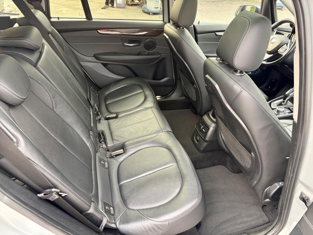 Bmw 2er Active Tourer 218d Luxury