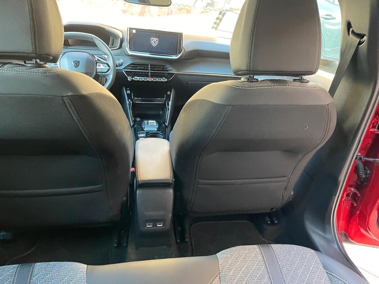 Peugeot 208 Hybrid 136 e-DCS6 GT