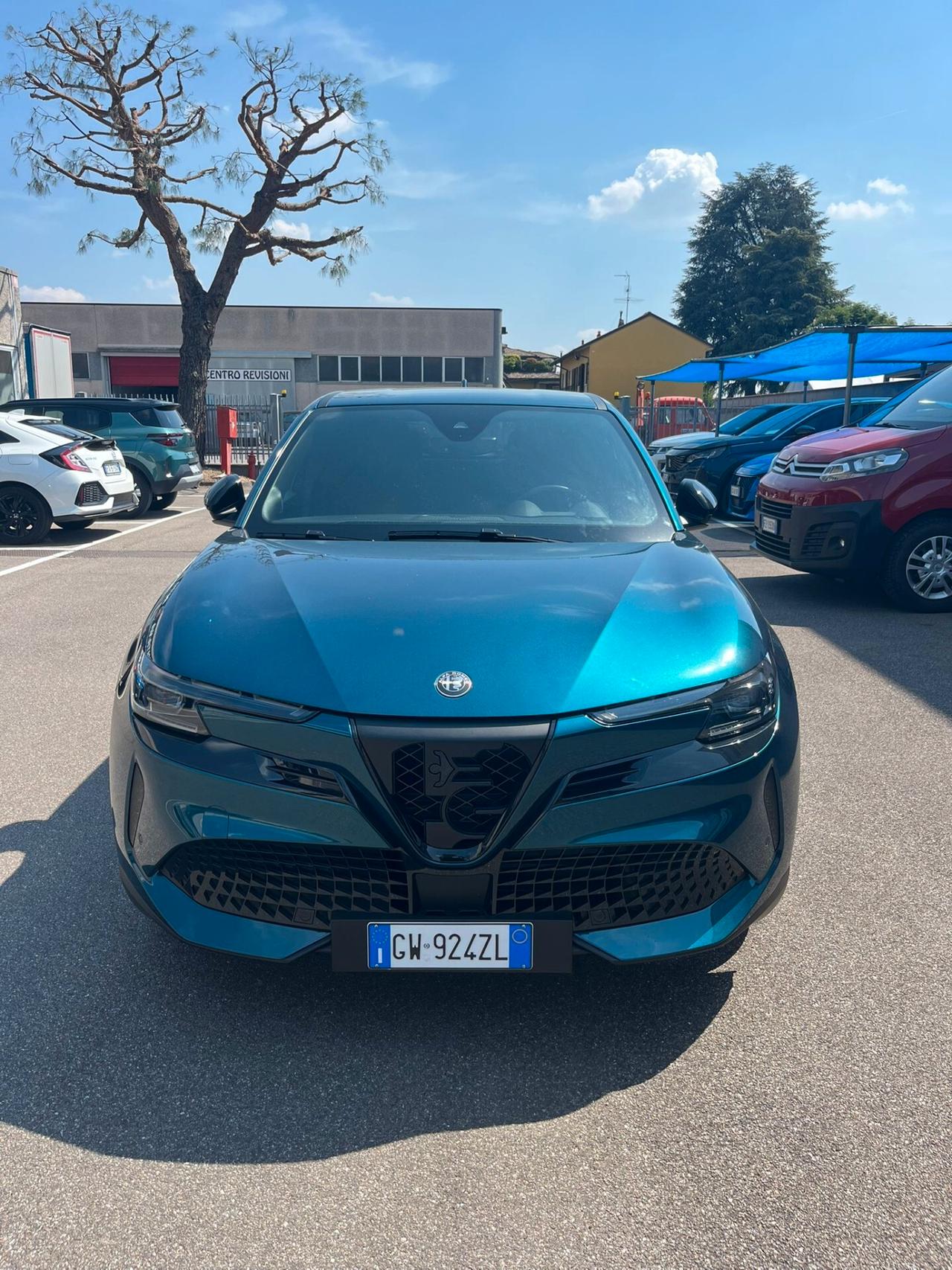 Alfa Romeo Junior 156 CV BEV Ti
