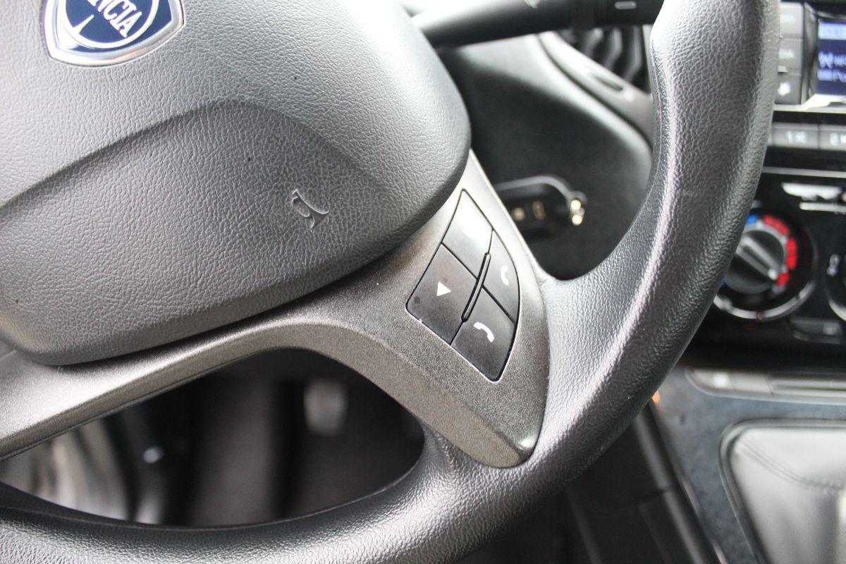 LANCIA - Ypsilon - 1.0 FireFly 5p.S&S Hyb. Gold Pl.