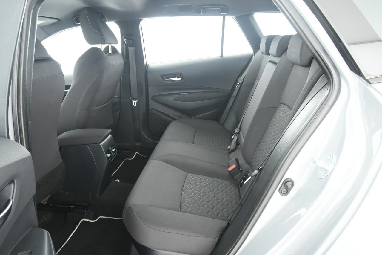 TOYOTA Corolla Touring Sports 1.8h Business Tech cvt ACC+CAMERA+LED