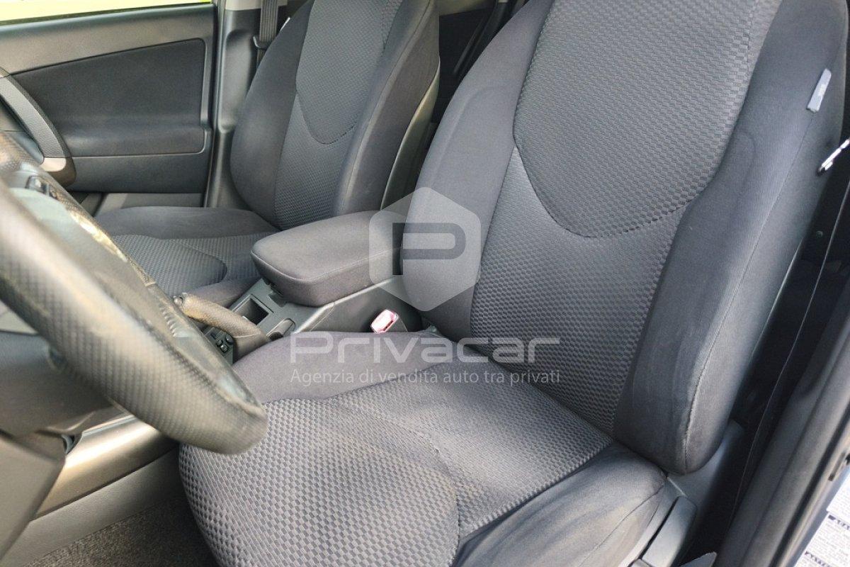 TOYOTA RAV4 2.2 D-4D 150 CV DPF