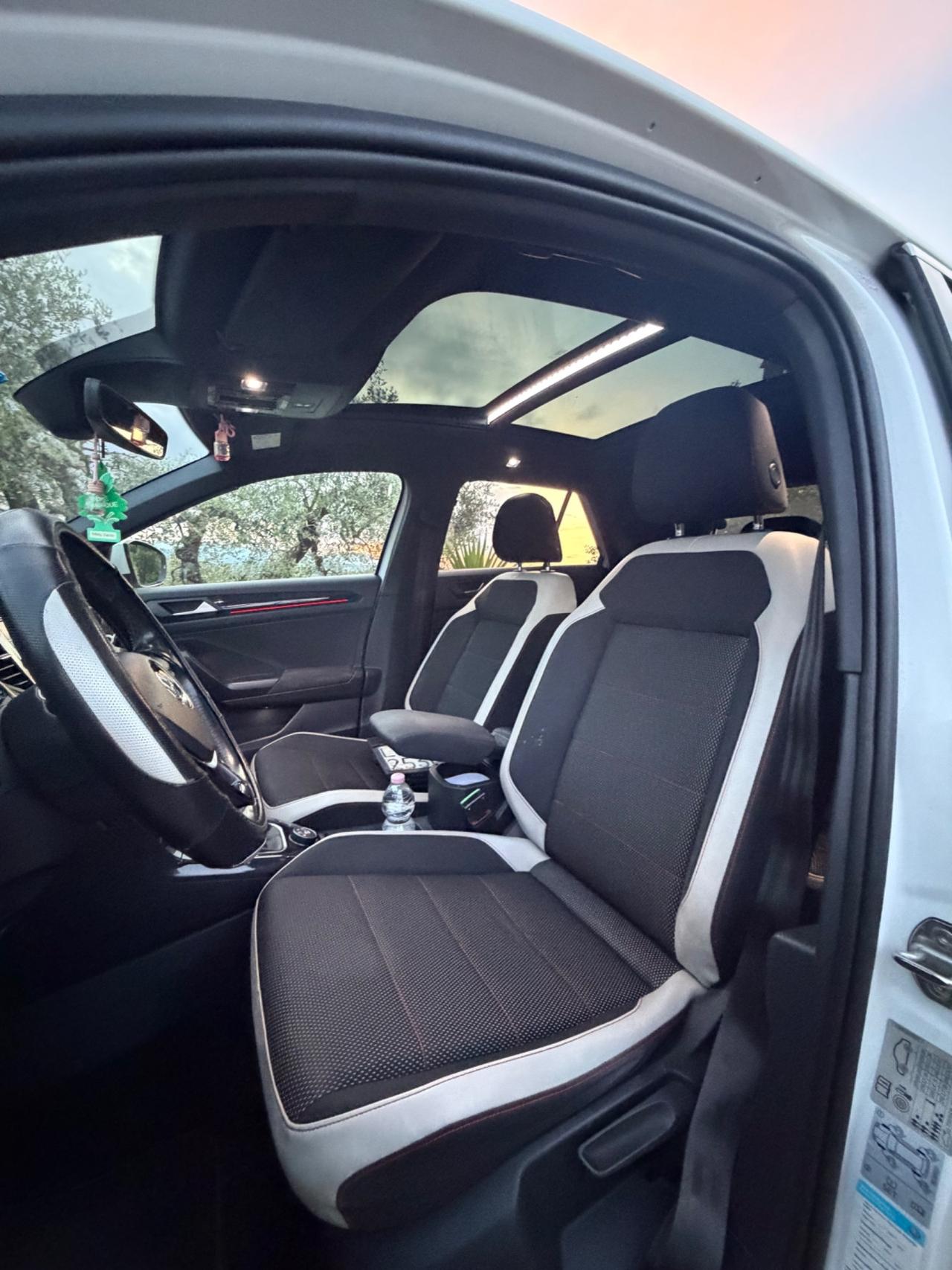 Volkswagen T-Roc 2.0 TDI SCR 4MOTION Advanced BlueMotion Technology