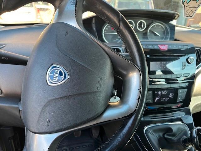 Lancia Ypsilon 1.3 MJT 16V 95 CV 5 porte S&S Gold