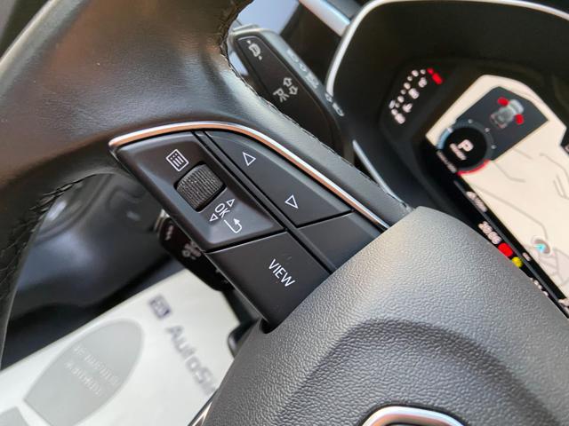 AUDI Q3 35 2.0 TDI S tronic Business Advanced COCKPIT