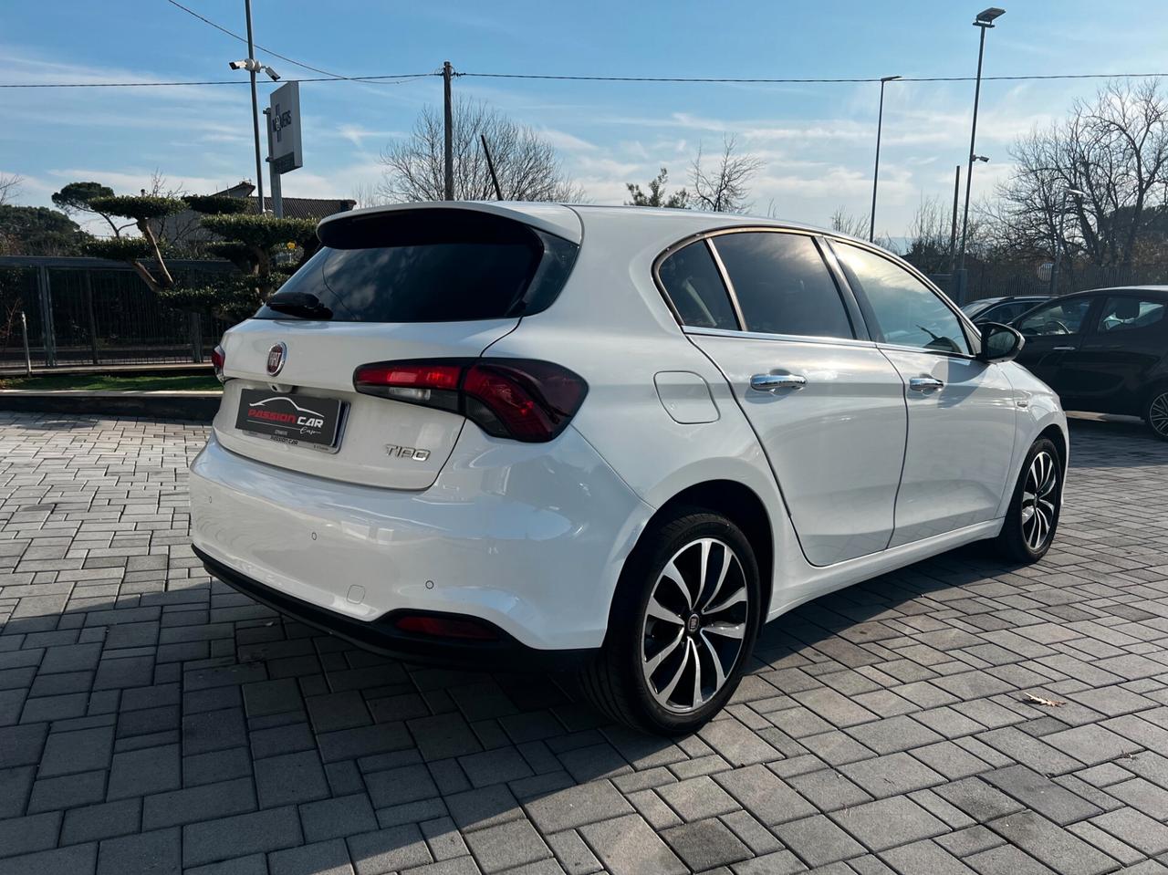 Fiat Tipo 1.4 T-Jet 120CV GPL 5 porte Lounge - UNIPRO