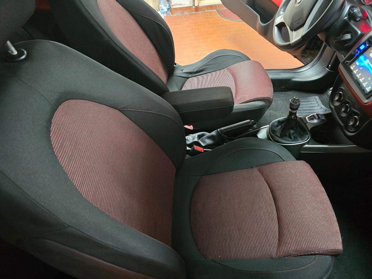 Alfa Romeo MiTo 1.4 78 CV Distinctive Sport Pack