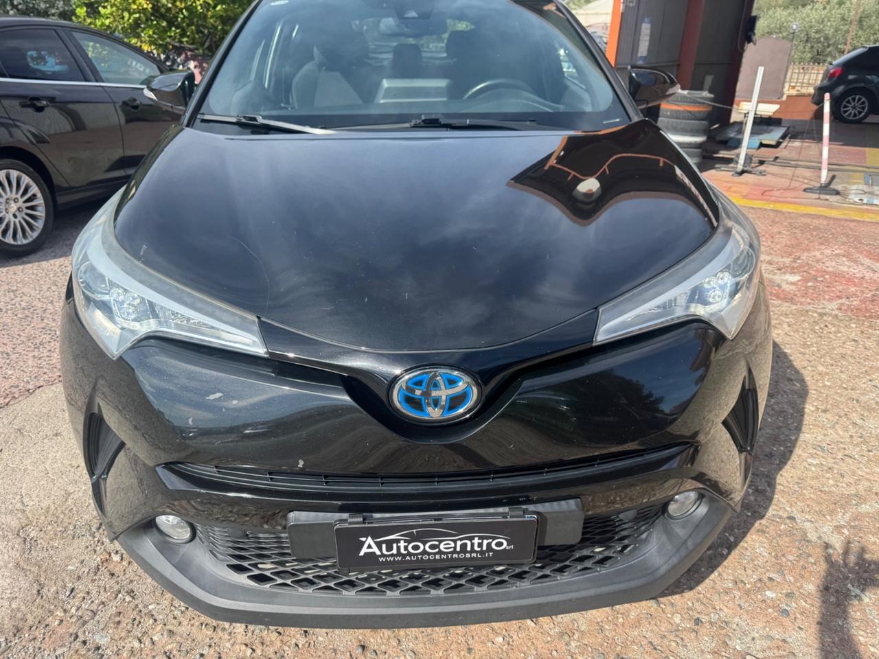 Toyota C-HR 1.8 Hybrid E-CVT Lounge