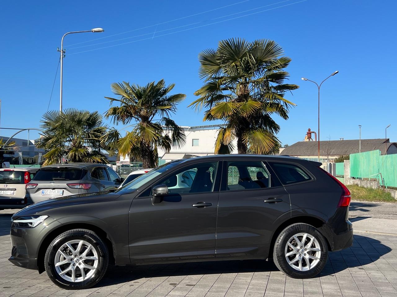 Volvo XC60 B4 (d) AWD Geartronic Momentum Pro