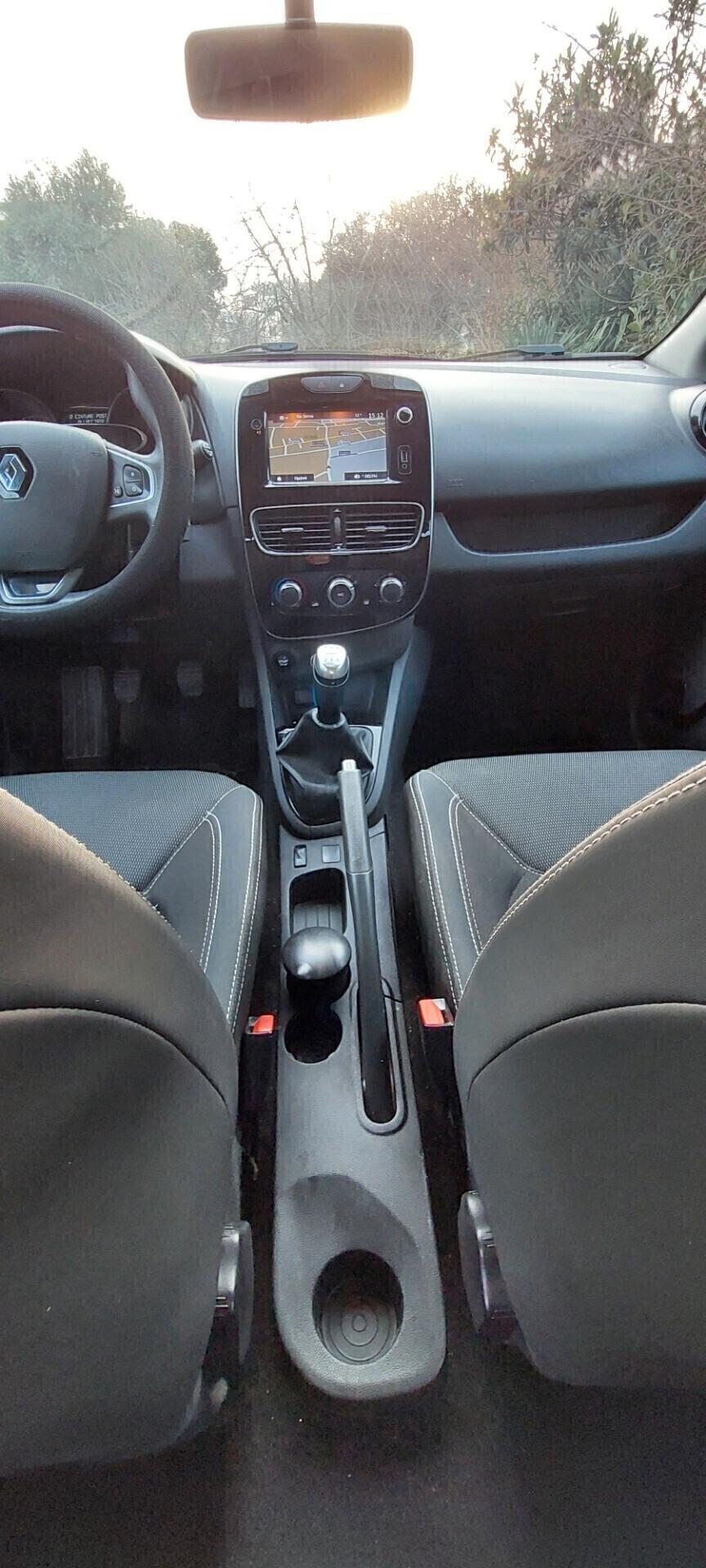 CLIO TCE 900 BENZINA/GPL DI SERIE 90 CV NAVIGATORE TELEFONO SENSORI FULL FULL IMPECCABILE