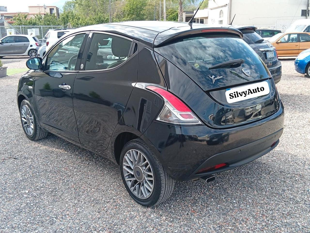 Lancia Ypsilon 1.2 69 CV 5 porte GPL Ecochic Gold