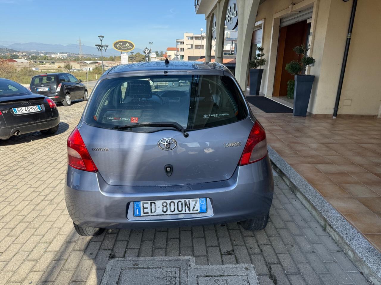 Toyota Yaris 1.0 5 porte