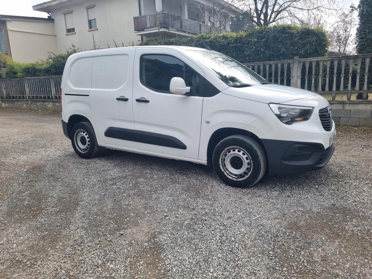 Opel Combo Cargo Anno 2020 e