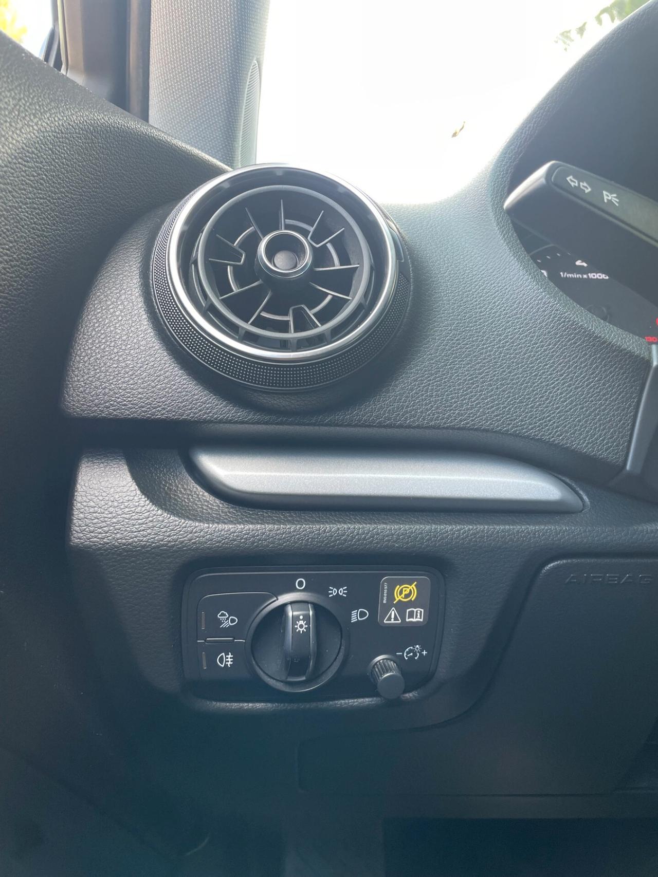 Audi A3 1.6 TDI 116 CV Sport
