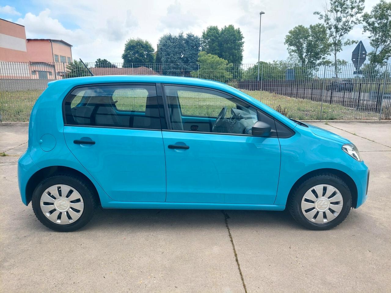 VOLKSWAGEN up! 1.0 5p. take up! BMT - 2020
