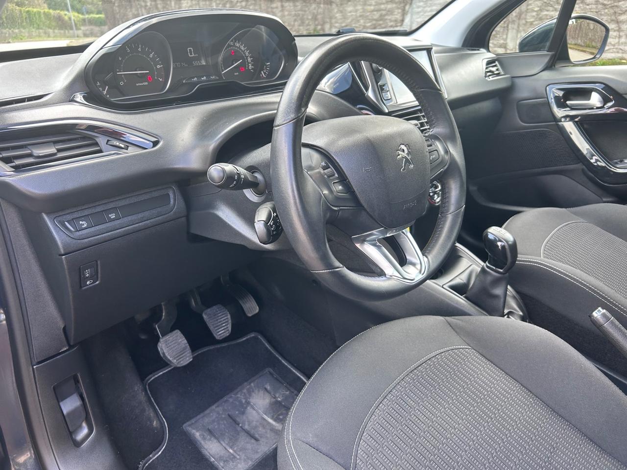 Peugeot 208 5 porte Allure