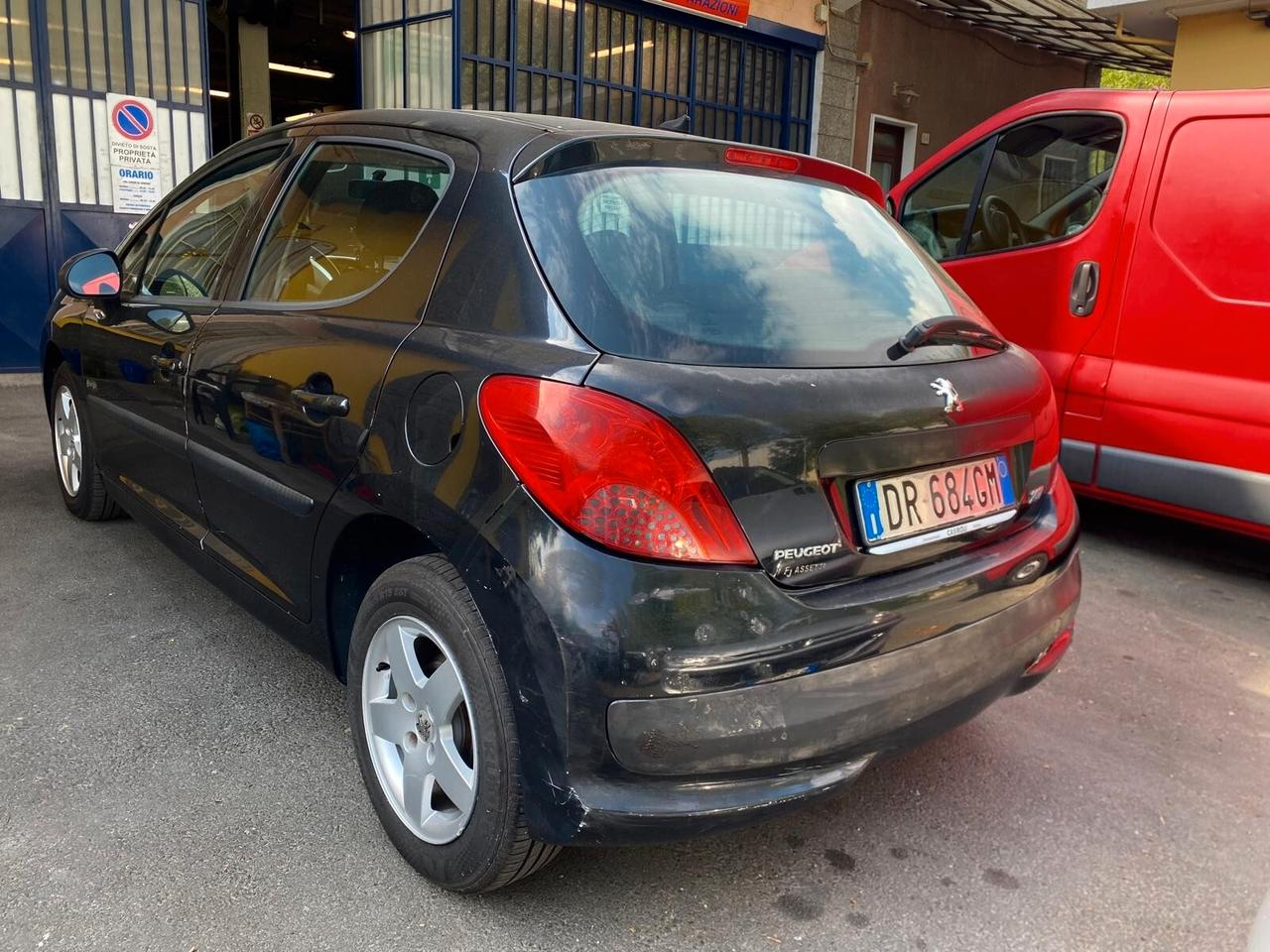 Peugeot 207 1.4 75cv Benzina Euro4 - NEOPATENTATI