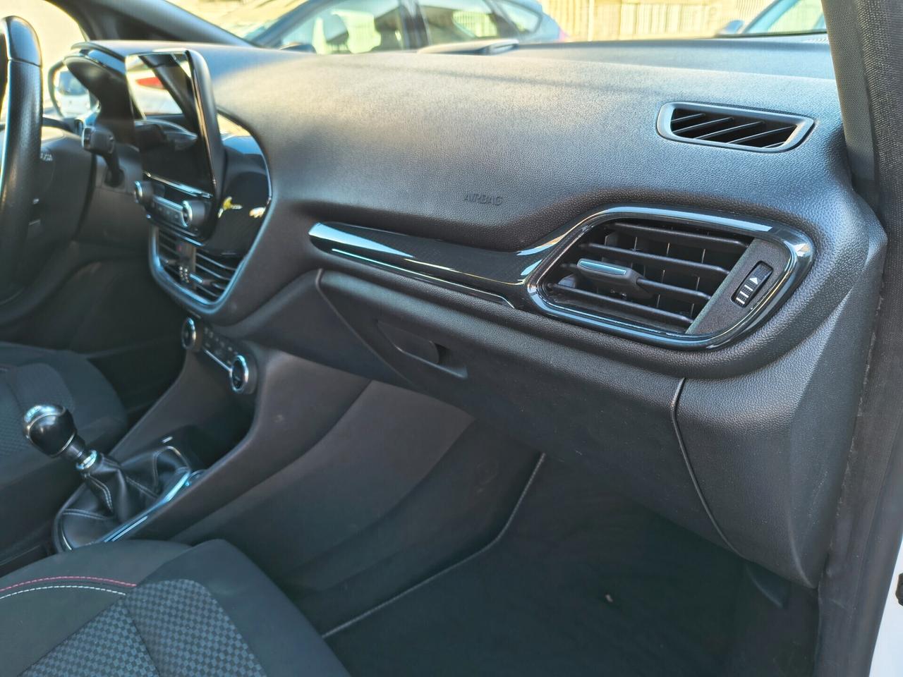 FORD FIESTA 1.5 DIESEL UNICOPROPRIETARIO ST-LINE 2018