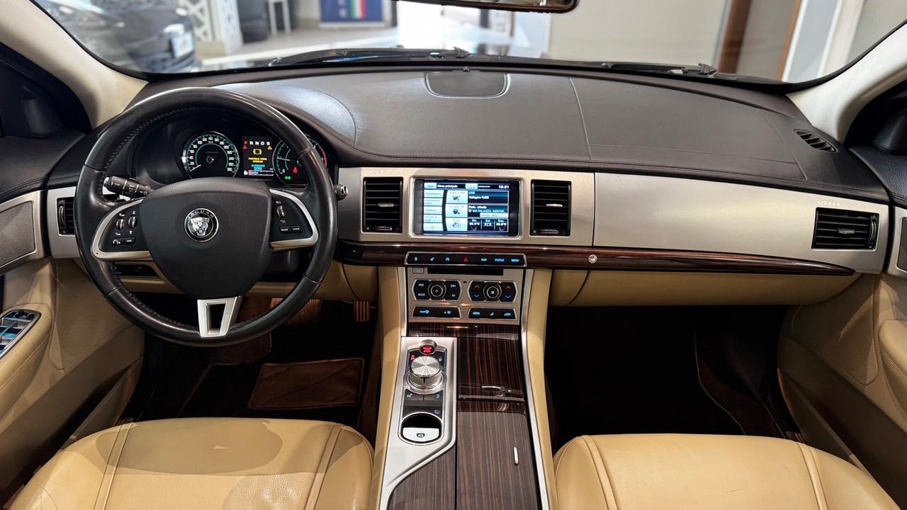 Jaguar XF 2.2 D 200 CV Premium Luxury
