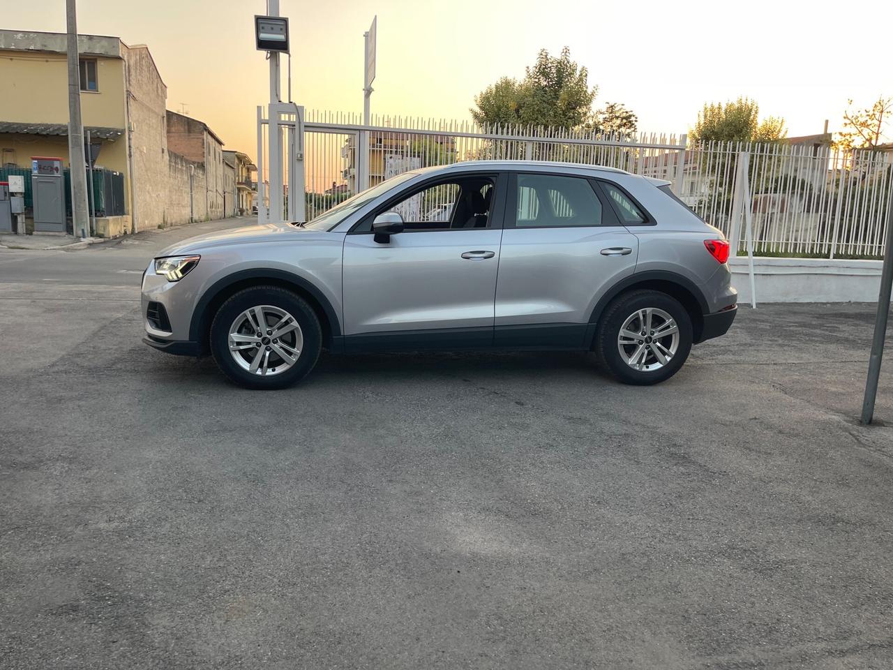 Audi Q3 35 TDI S tronic Business Advanced KM CERTIFICATI!!!