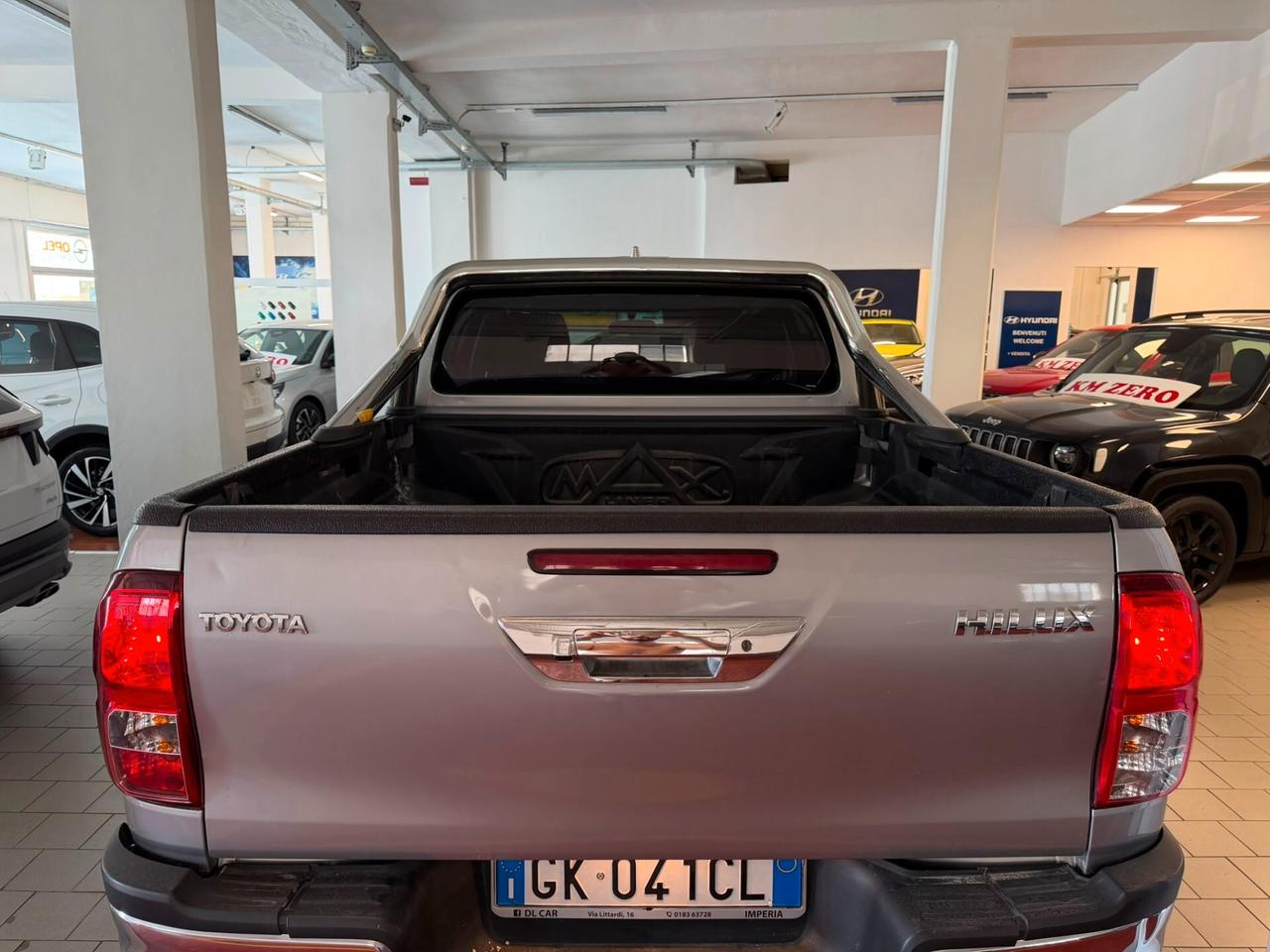 Toyota Hilux 2.4 D-4D 4WD 4 porte Double Cab Executive