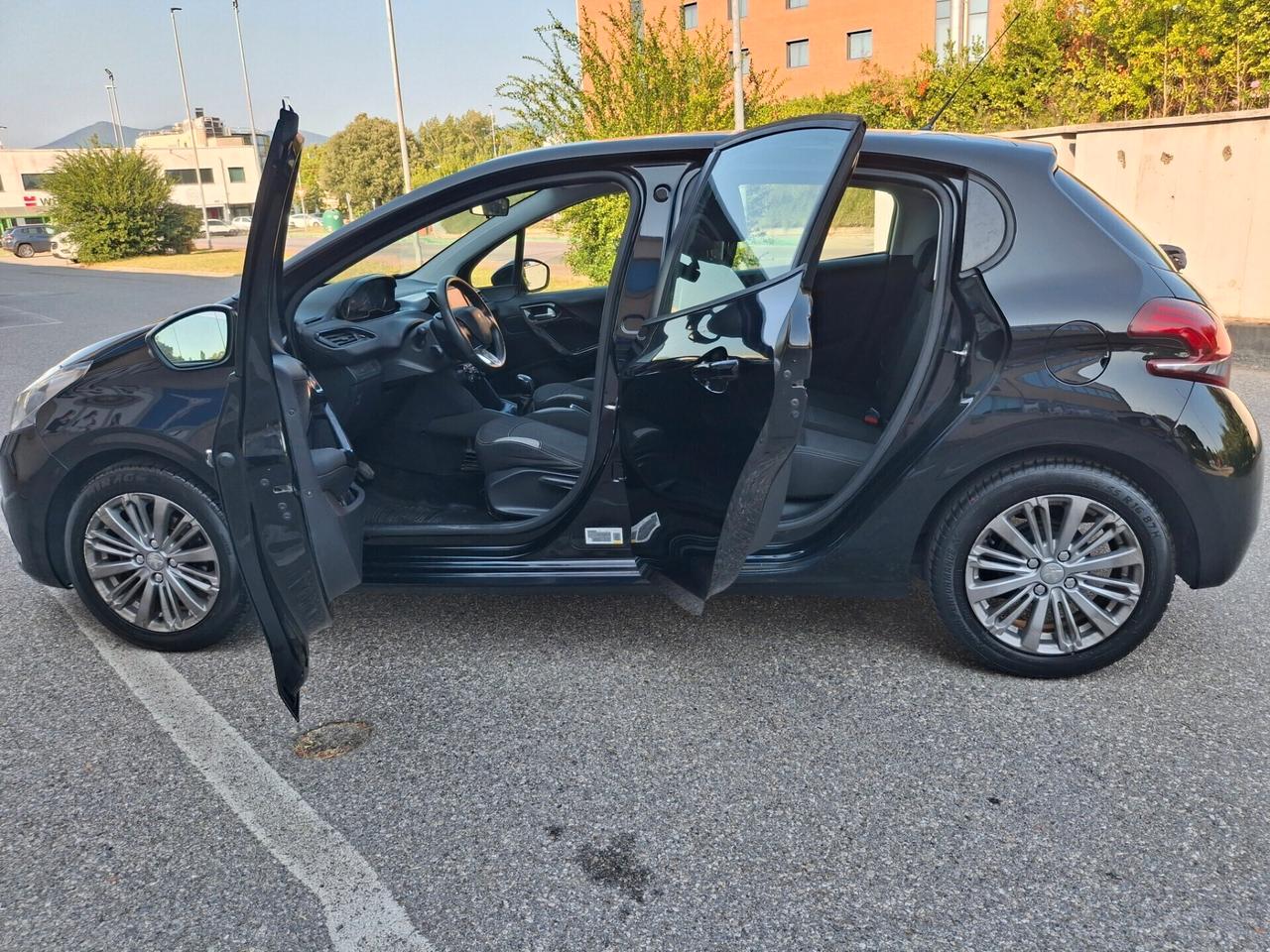 Peugeot 208 PureTech 82cv.-EURO 6-NEOPATENTATI-