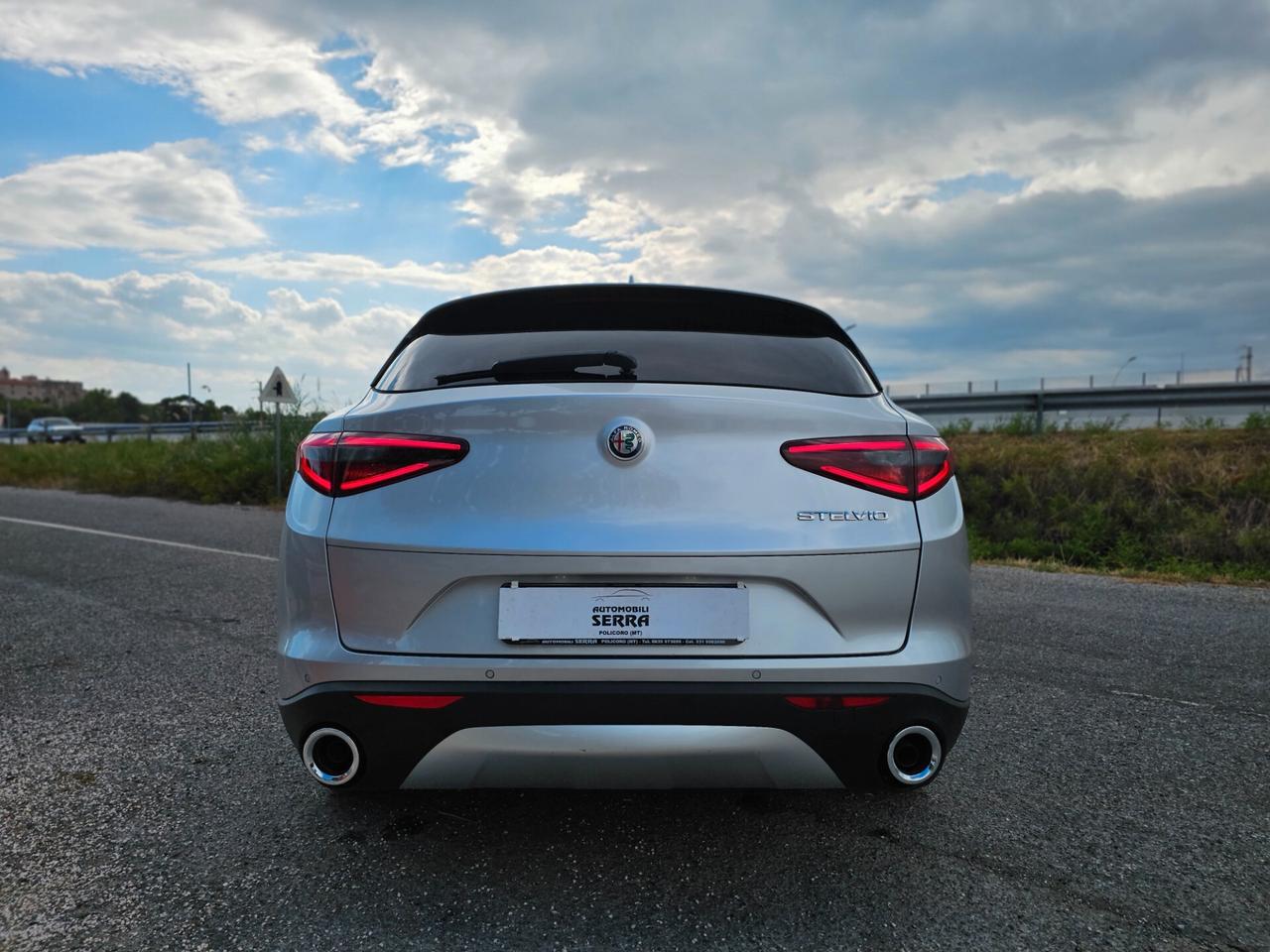 Alfa Romeo Stelvio 2.2 Turbodiesel 190 CV AT8 Q4 Business