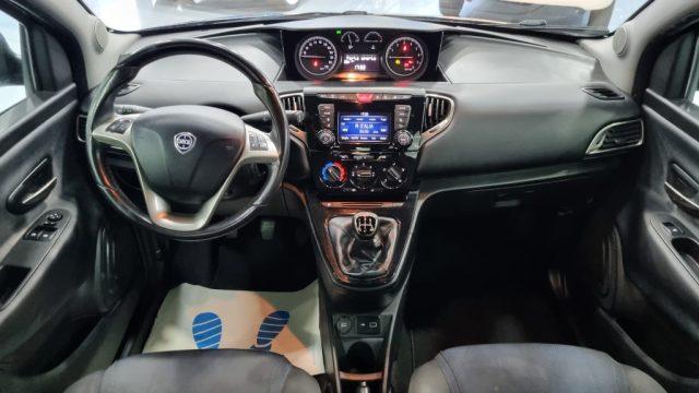 LANCIA Ypsilon 1.2 69 CV 5 porte Gold