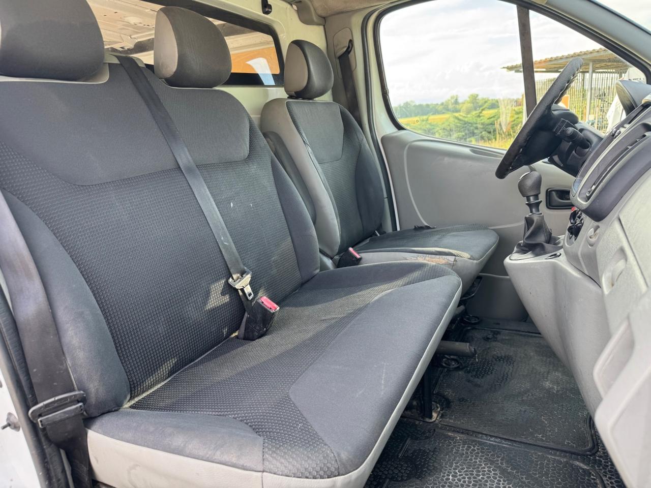 Opel VIVARO Passo lungo