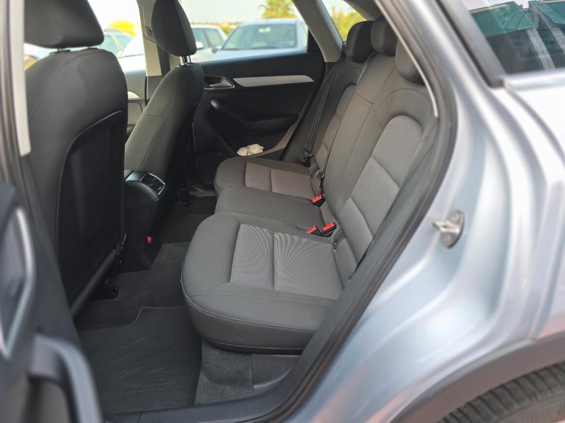 Audi Q3 2.0 TDI 150 CV quattro Business