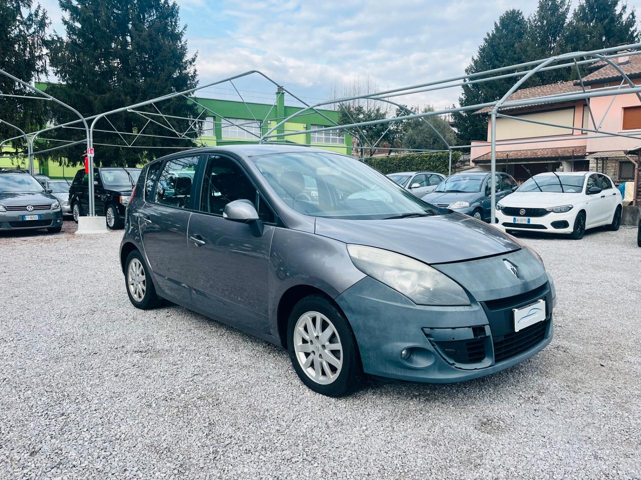 Renault Scenic X-Mod 1.6 Attractive