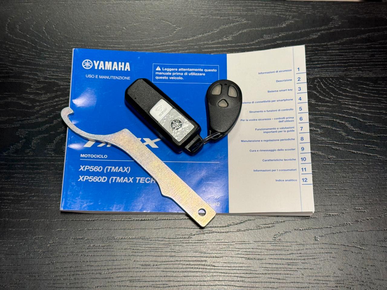 YAMAHA T-MAX 560 TECH-MAX