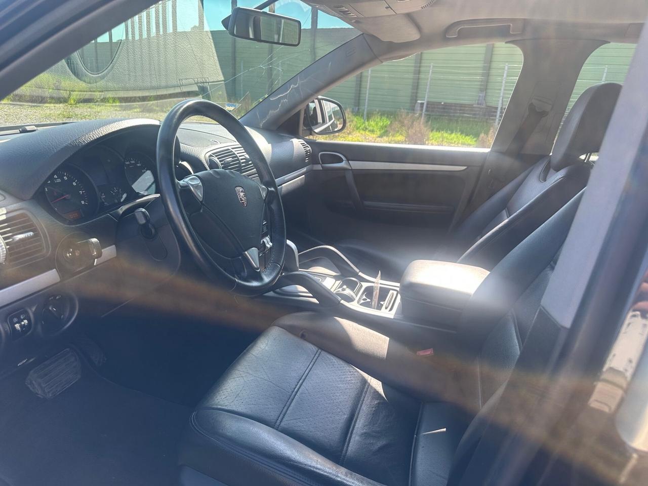 Porsche Cayenne 3.2 V6 Cat