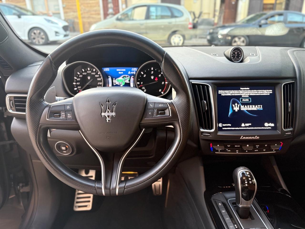 Maserati Levante 275CV Q4 Gransport GRIGIO MARATEA