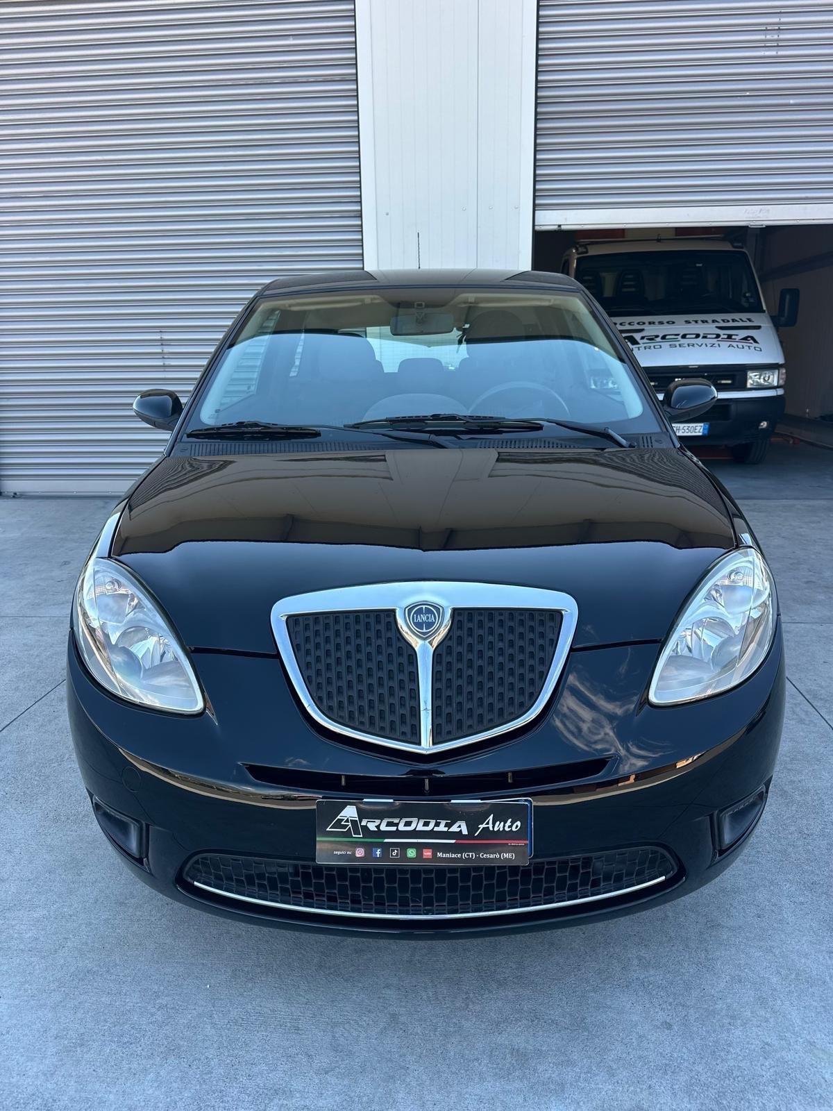 Lancia Ypsilon 1.2 Versus