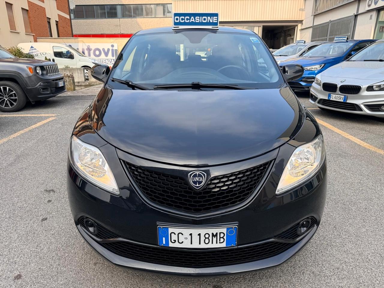 Lancia Ypsilon 1.2 69 CV 5 porte S&S Gold ***OK NEOPATENTATI***
