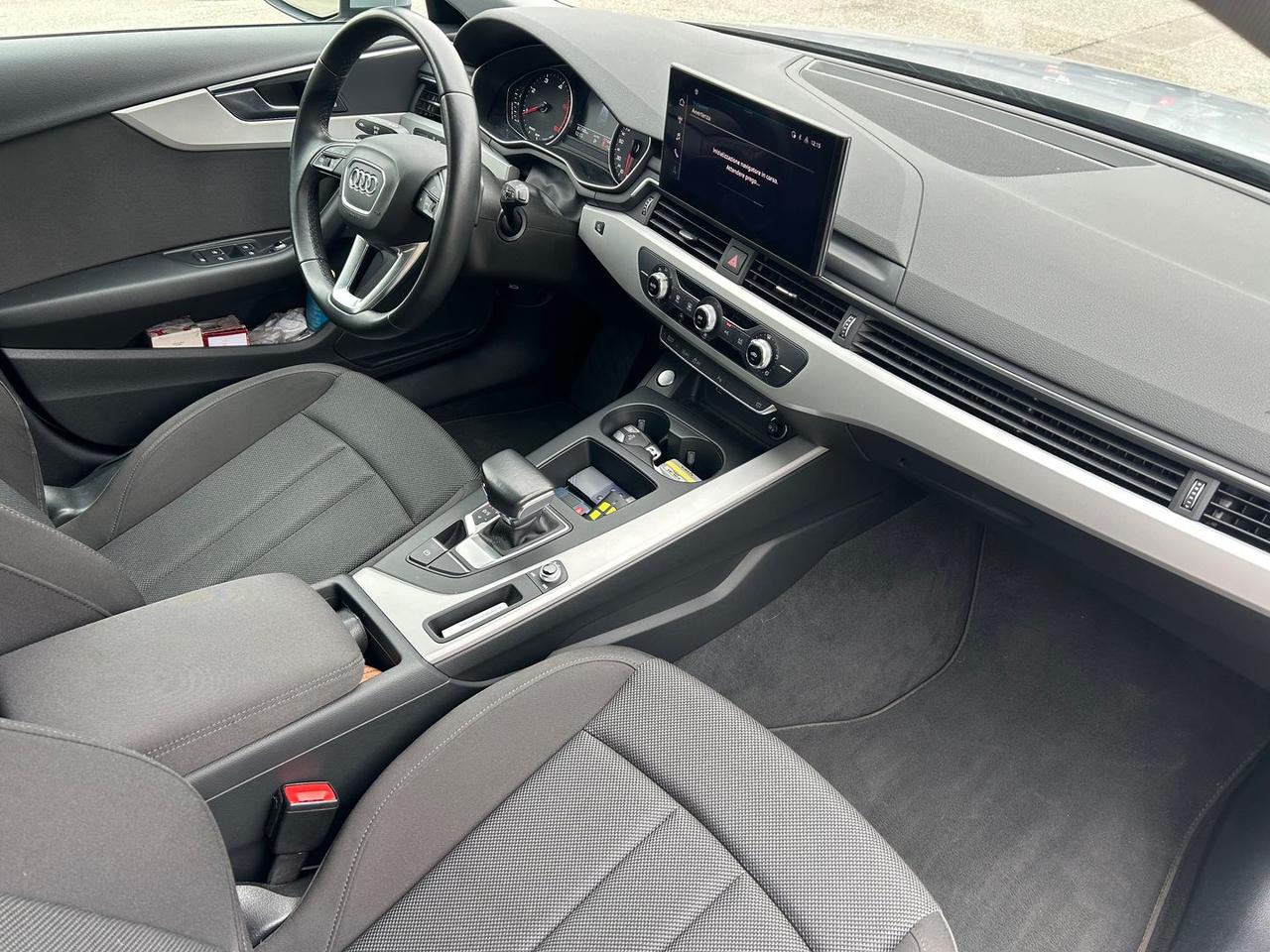 Audi A4 Business 2.0 30 TDI MHEV #9673