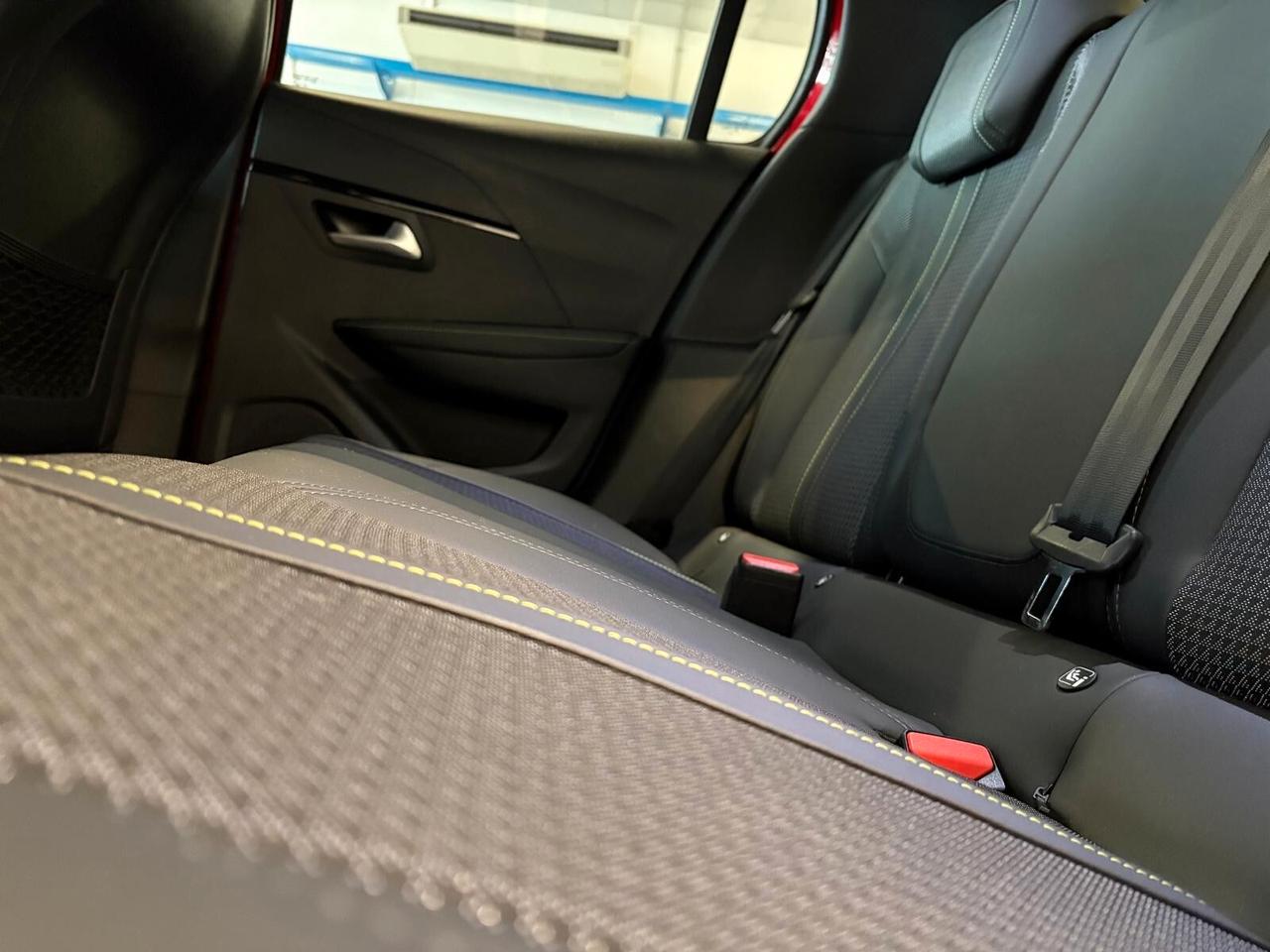 Peugeot 208 GT Line motore elettrico 5 porte SPOTICAR