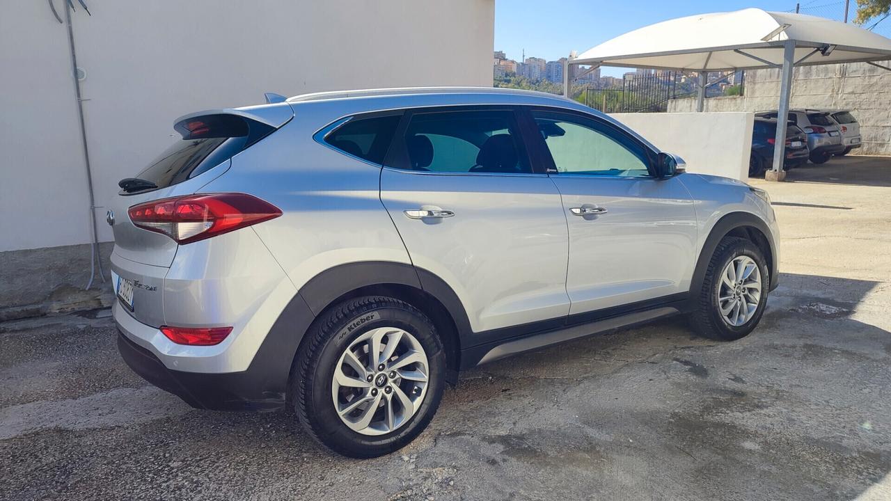 Hyundai Tucson 1.7 CRDi Comfort