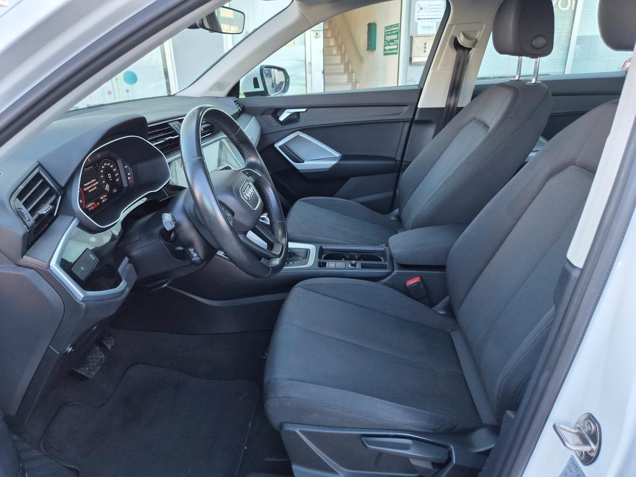 Audi Q3 2.0 TDI 150 CV * CAMBIO AUTOM.