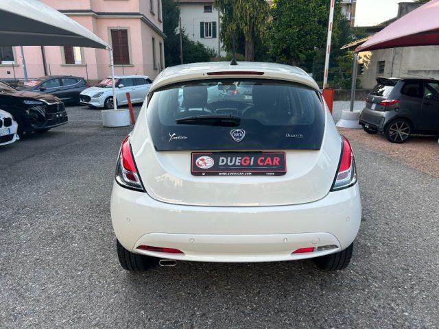LANCIA Ypsilon 1.0 FireFly 5 porte S&S Hybrid Ecochic Gold